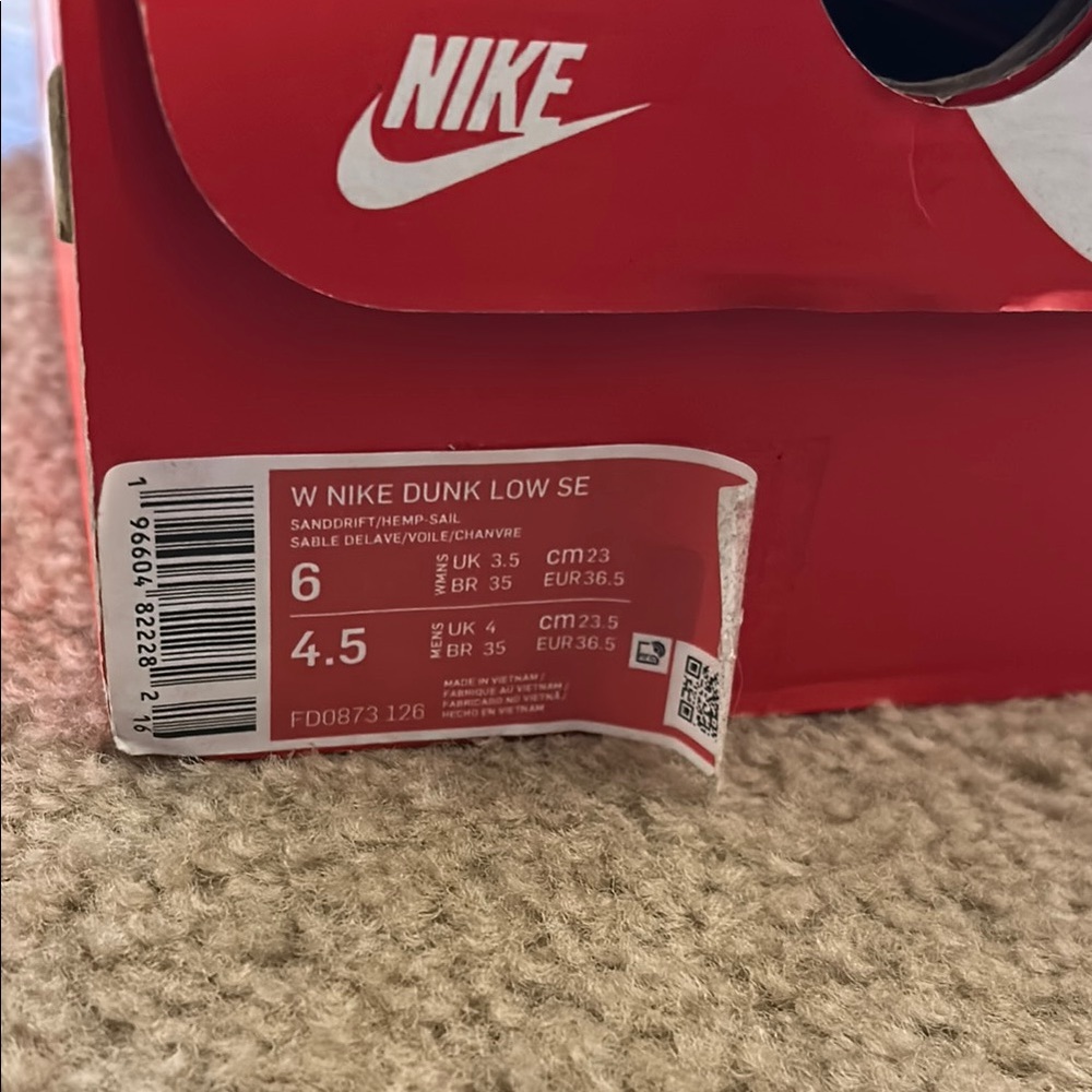 Low nike dunks - Picture 2 of 6